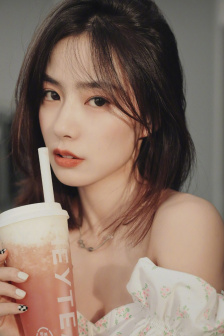 免费韩国美女直播在线观看